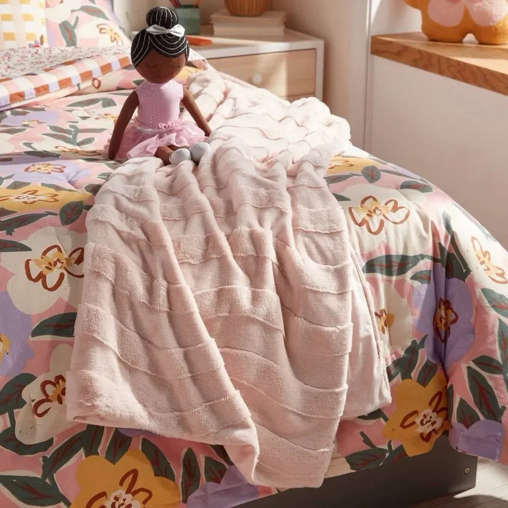 Pillowfort Pink Wave Kids Plush Throw Blanket New Without Tags